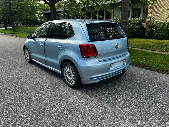 Volkswagen Polo 2010 photo 2