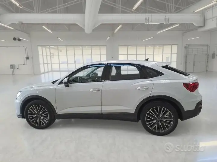 Audi Q3 2024 photo 5