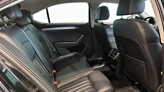 Skoda Superb 2016 photo 5