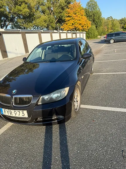 BMW 320D 2008 photo 2