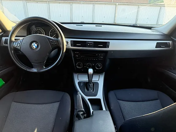 BMW 320D 2008 photo 5