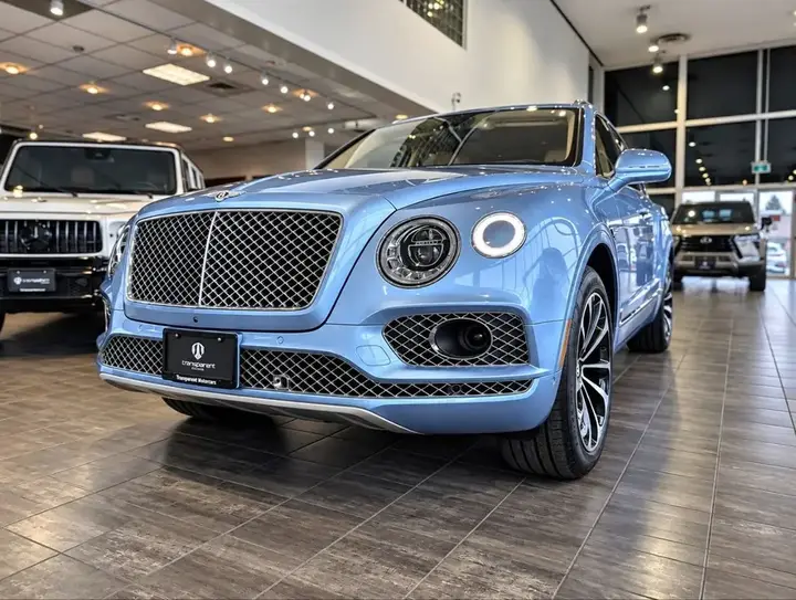 Bentley Bentayga 2017 photo 2