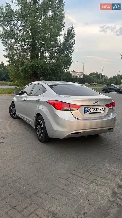 Hyundai Elantra 2011 photo 5