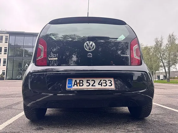 Volkswagen Up 2013 photo 4