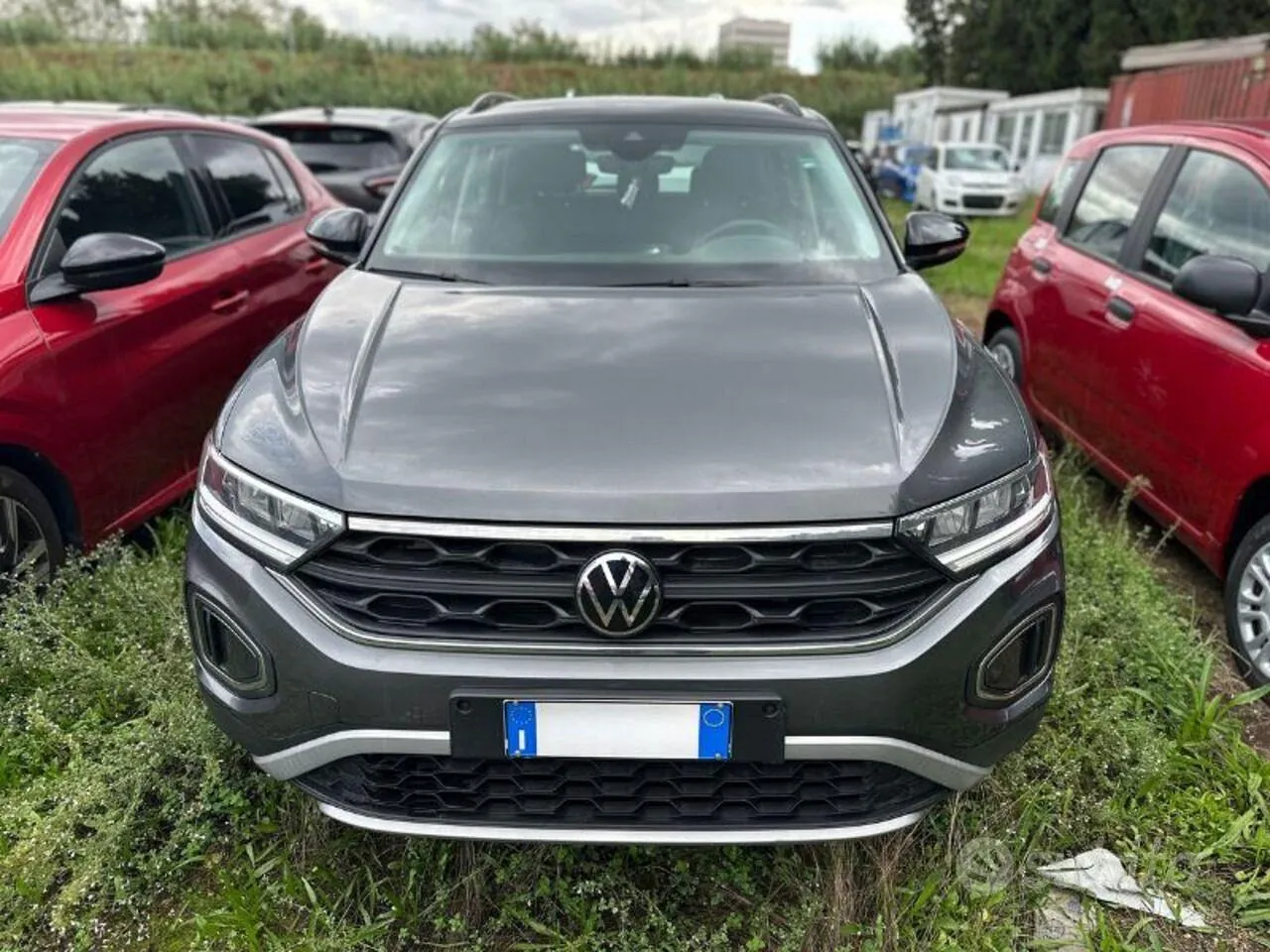 Volkswagen T-Roc 2022 photo 2