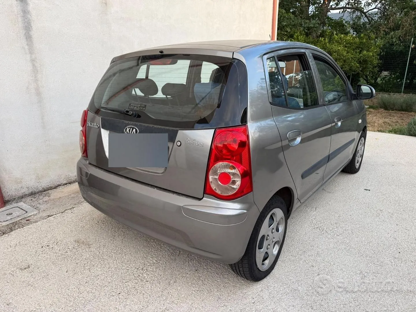 Kia Picanto 2010 photo 2