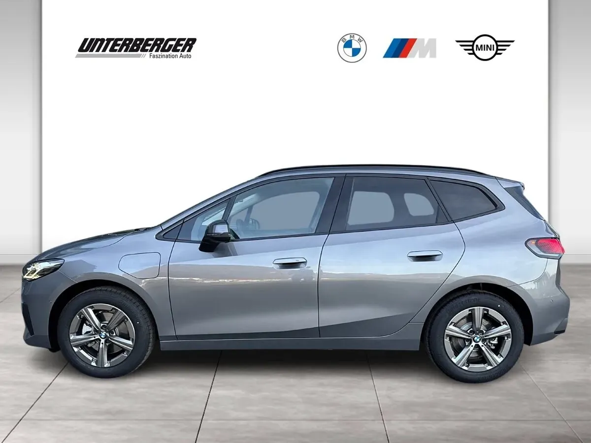 BMW 2 Series 2026 photo 3