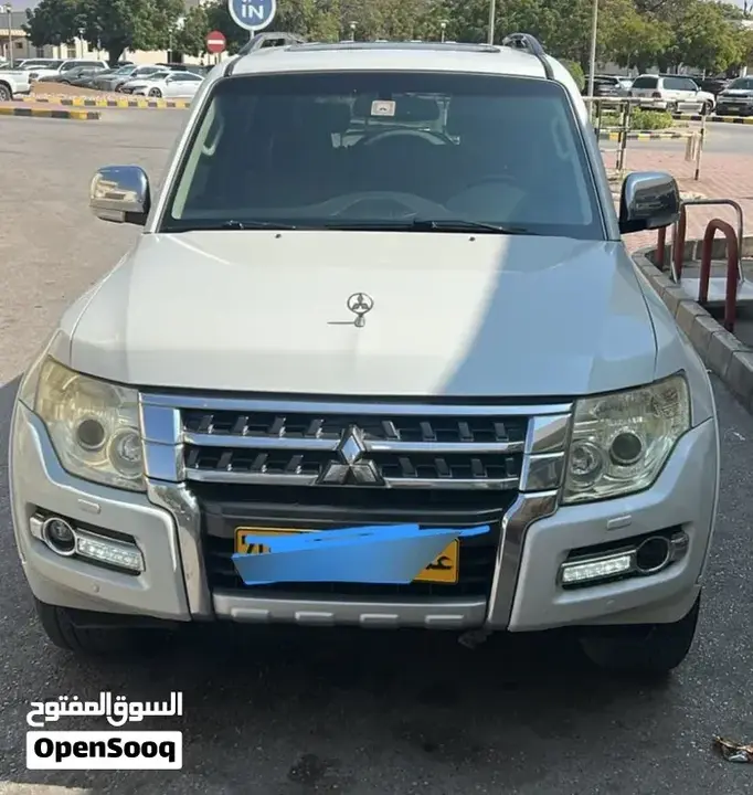 Mitsubishi Pajero 2015 photo 2