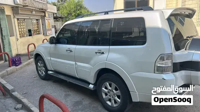 Mitsubishi Pajero 2015 photo 3
