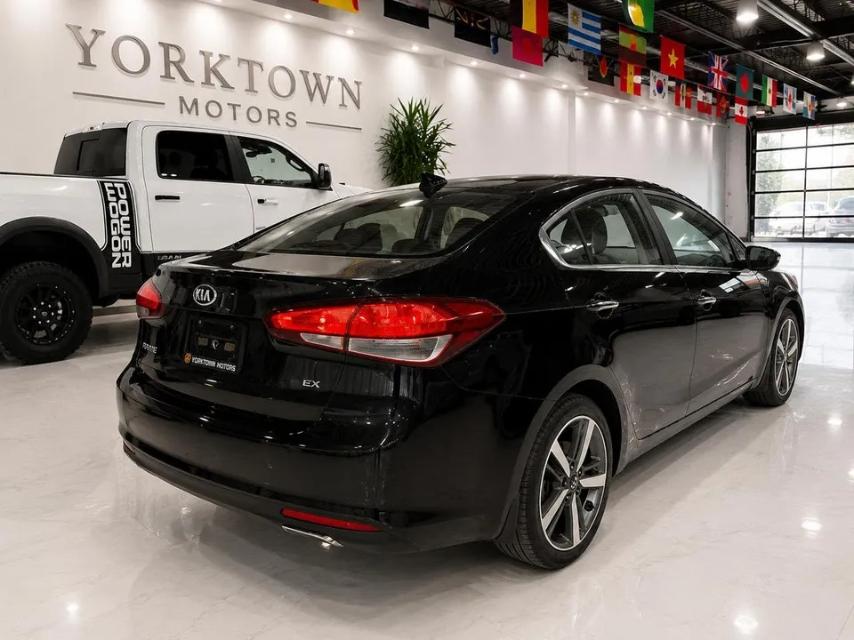 Kia Forte 2018 photo 4