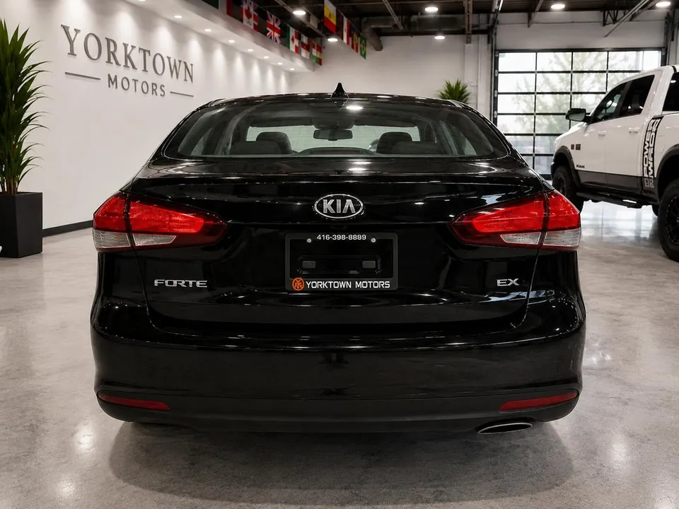 Kia Forte 2018 photo 5
