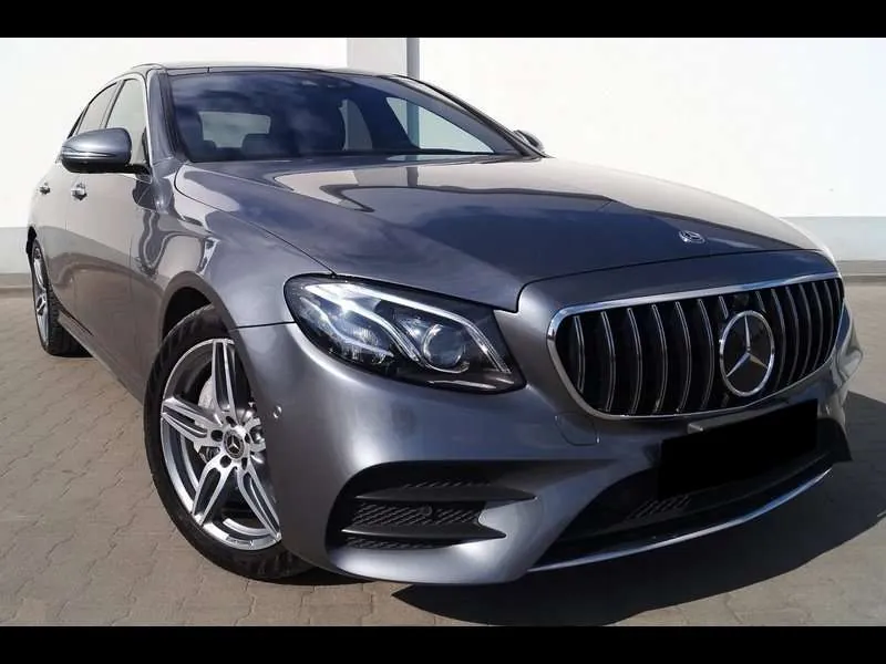 Mercedes-Benz E 200 2019 photo 3