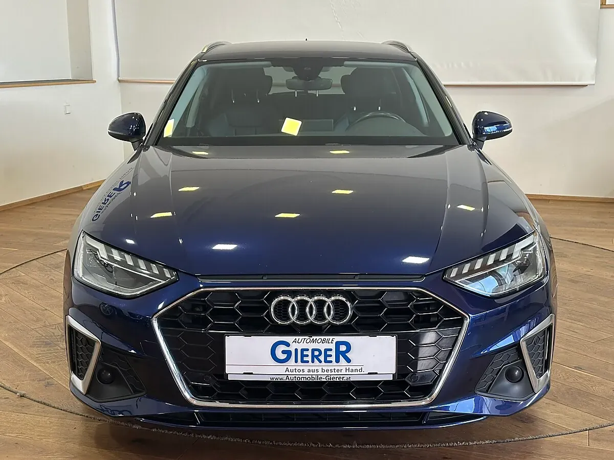 Audi A4 2021 photo 2