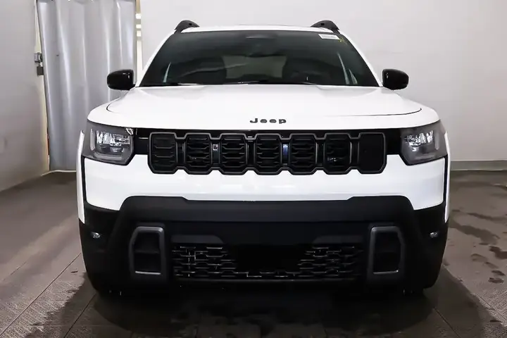 Jeep Cherokee 2026 photo 2
