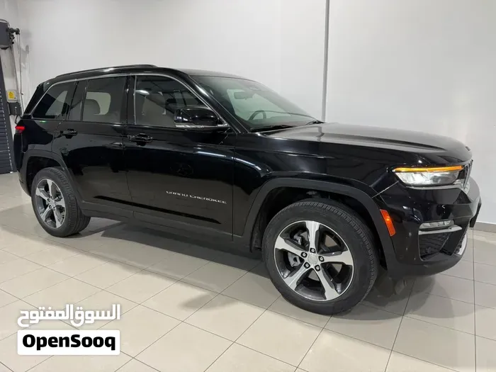 Jeep Grand Cherokee 2023 photo 3