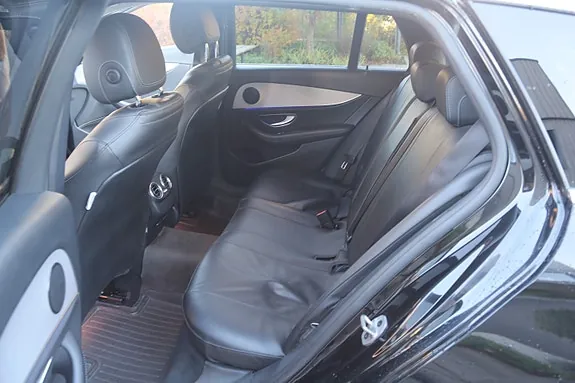 Mercedes-Benz E300 2021 photo 5