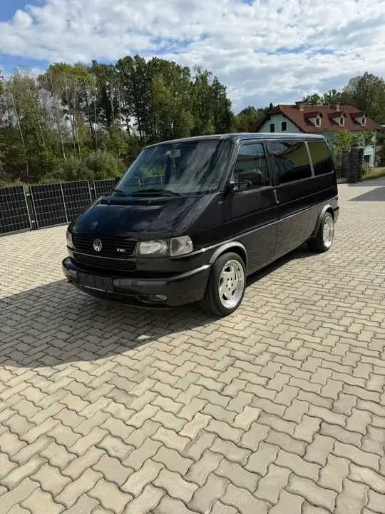 Volkswagen Caravelle