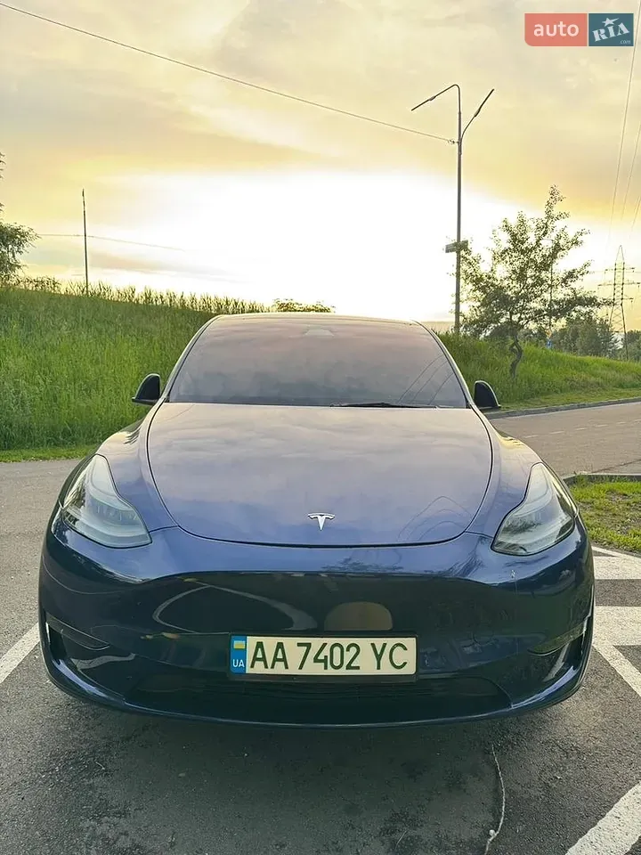 Tesla Model Y 2023 photo 4
