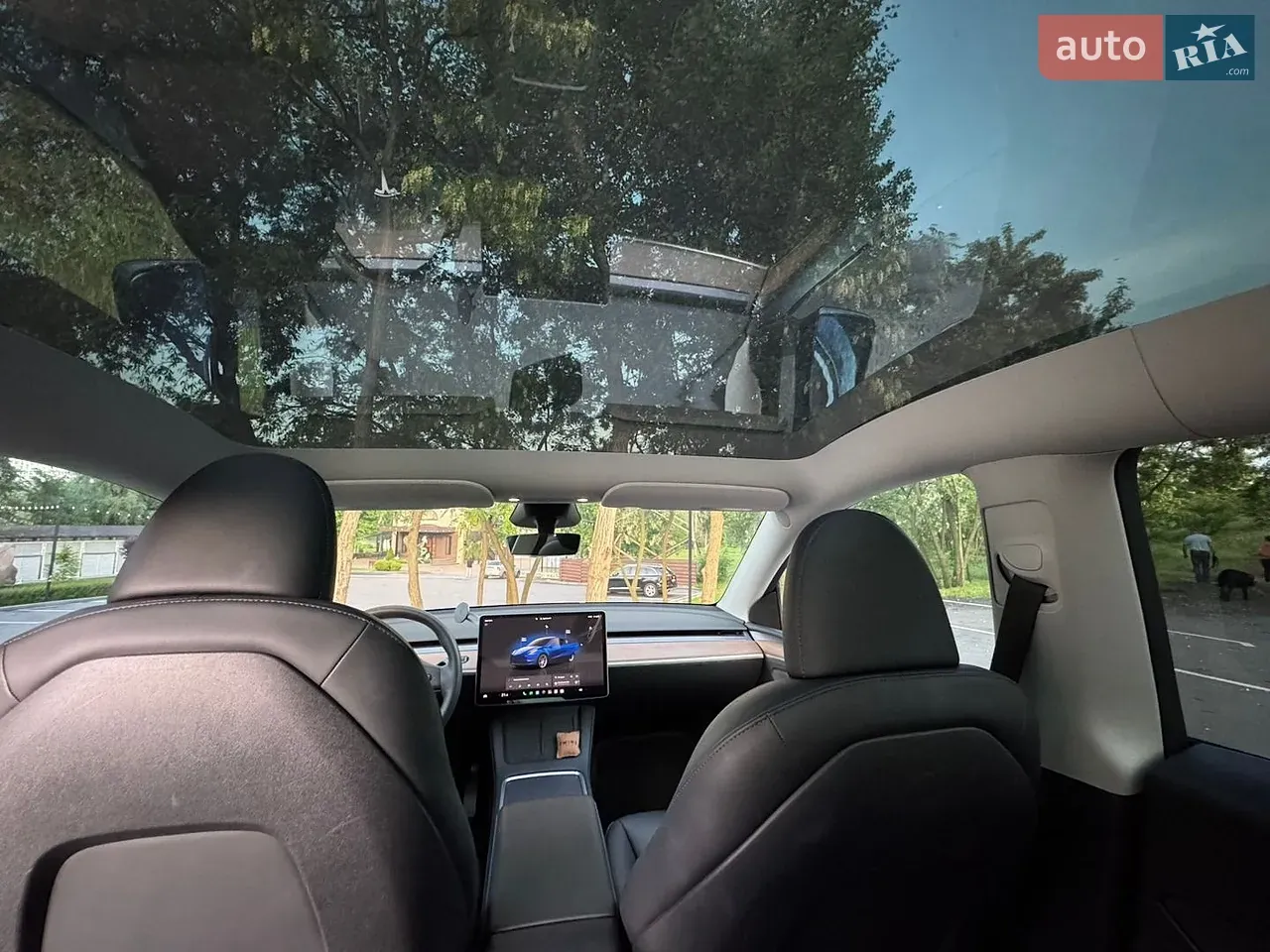 Tesla Model Y 2023 photo 3