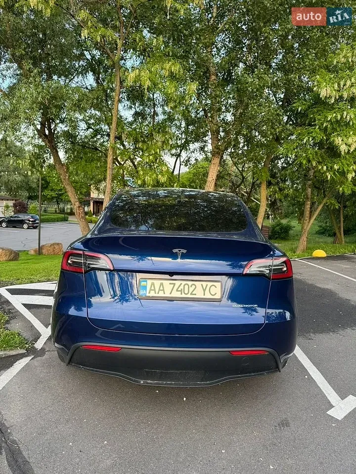 Tesla Model Y 2023 photo 5