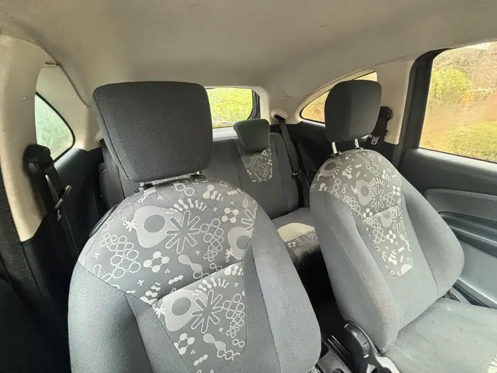 Ford Ka 2012 photo 5
