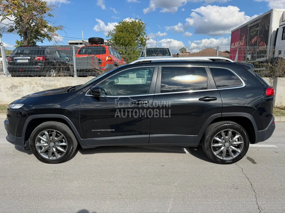 Jeep Cherokee 2015 photo 4