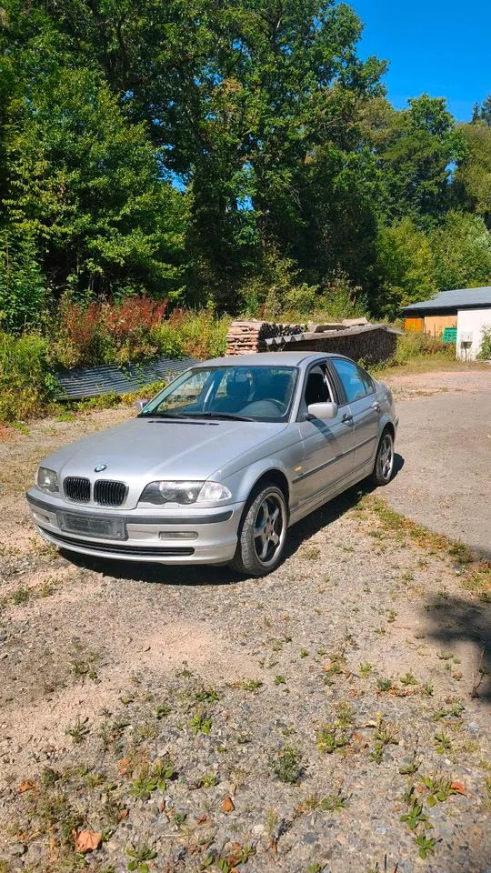 BMW 318I E46