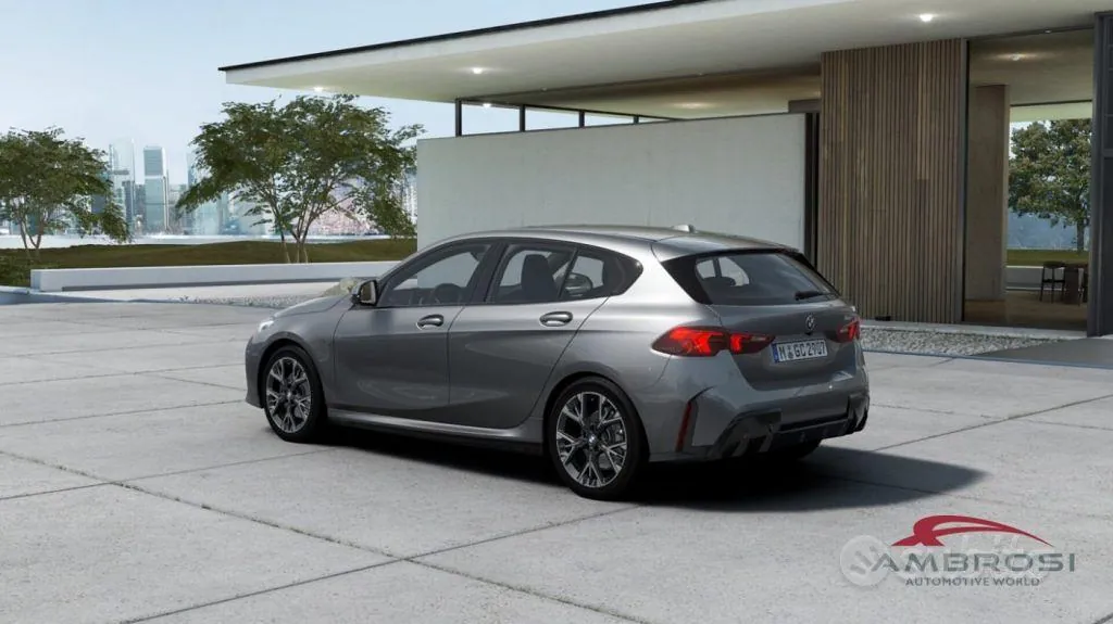 BMW 118 2026 photo 2