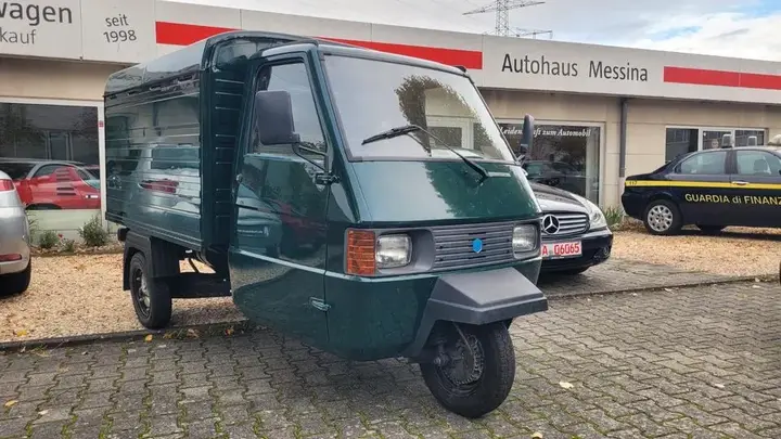 Piaggio Ape 703