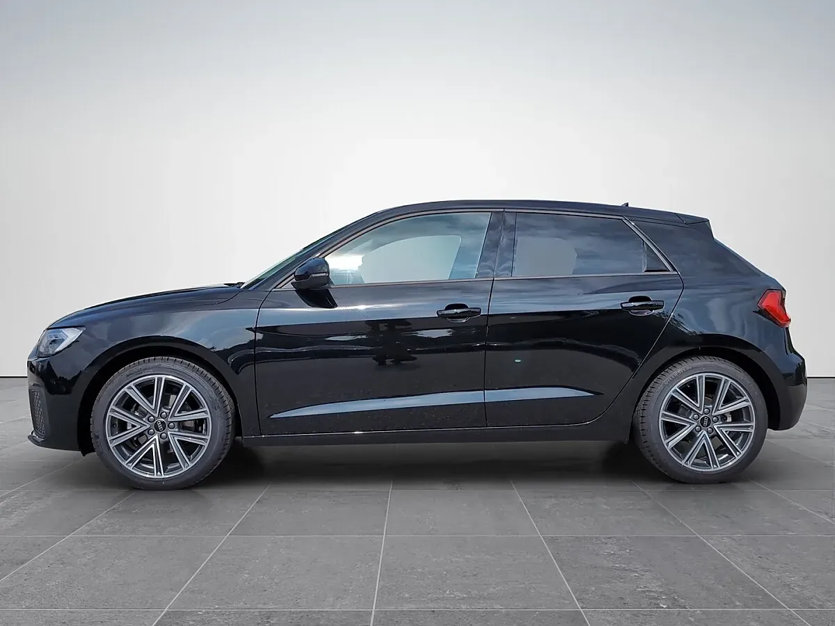 Audi A1 2025 photo 3