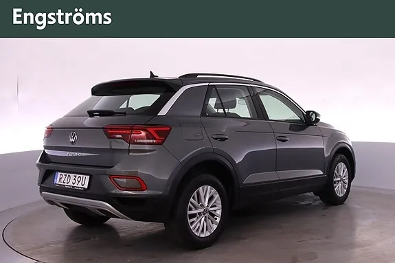 Volkswagen T-Roc 2023 photo 3
