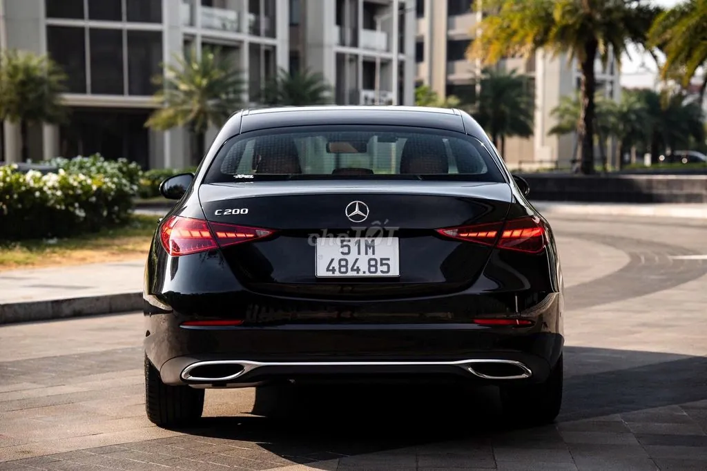 Mercedes-Benz C-Class 2025 photo 2