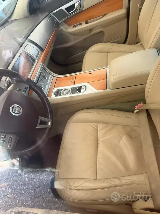 Jaguar Xf 2009 photo 4