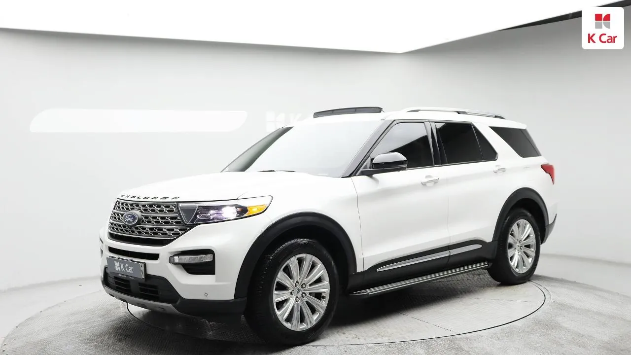 Ford Explorer 2022 photo 3