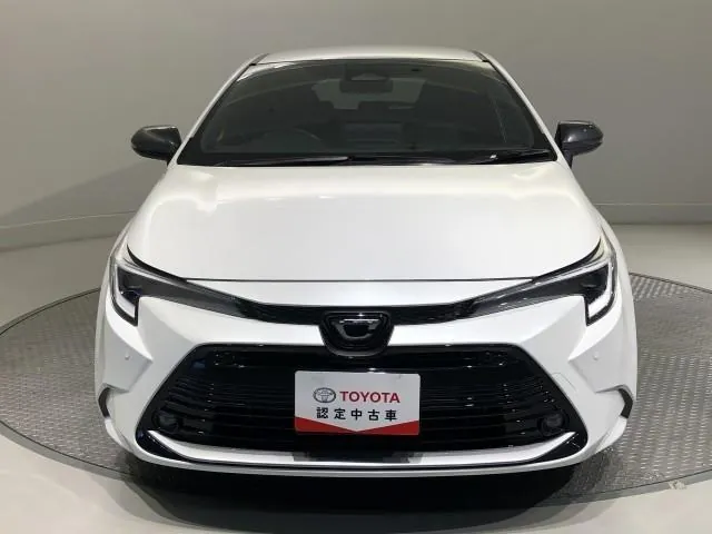 Toyota Corolla Touring 2023 photo 2