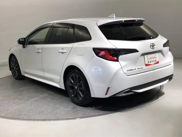 Toyota Corolla Touring 2023 photo 4