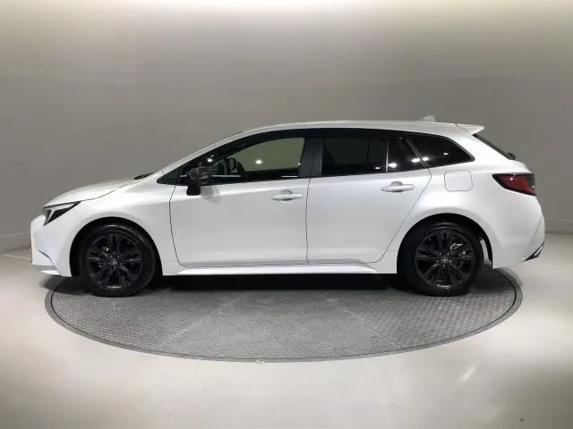Toyota Corolla Touring 2023 photo 3
