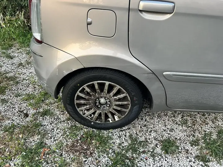 Lancia Musa 2010 photo 4
