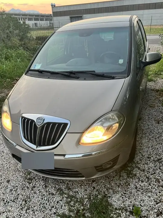 Lancia Musa 2010 photo 2