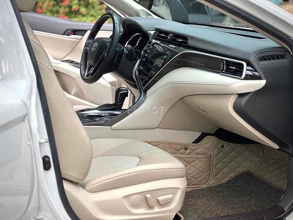 Toyota Camry 2020 photo 5