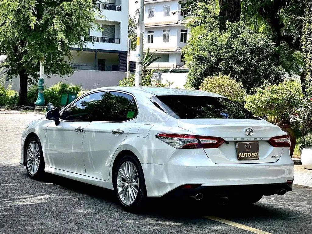 Toyota Camry 2020 photo 3