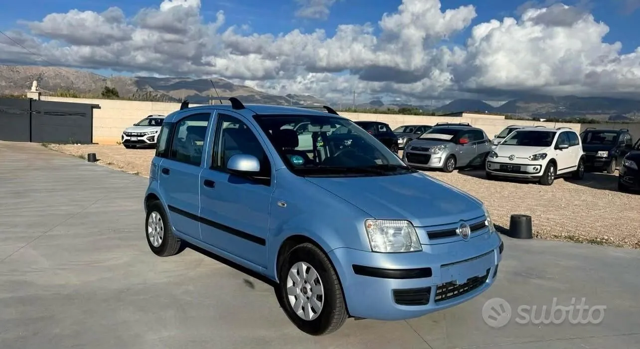 Fiat Panda 2010 photo 2