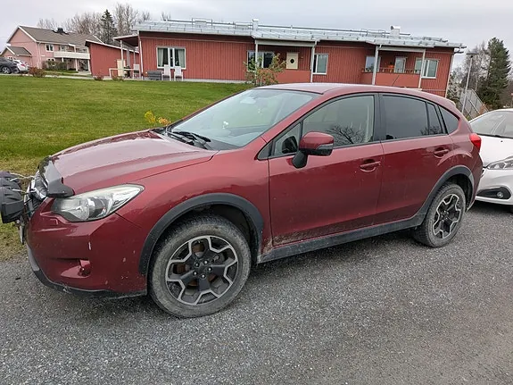Subaru Xv 2014 photo 2