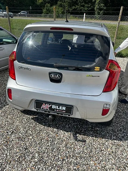 Kia Picanto 2011 photo 2