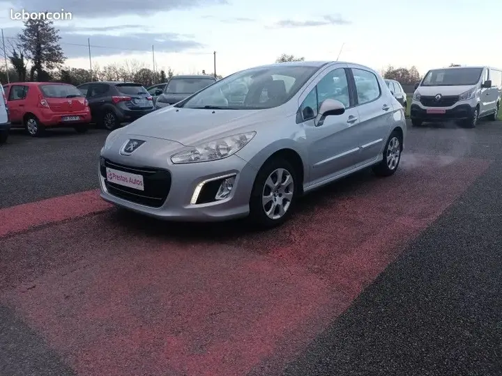 Peugeot 308 2013 photo 3