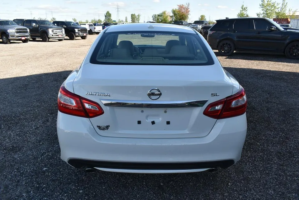 Nissan Altima 2017 photo 4