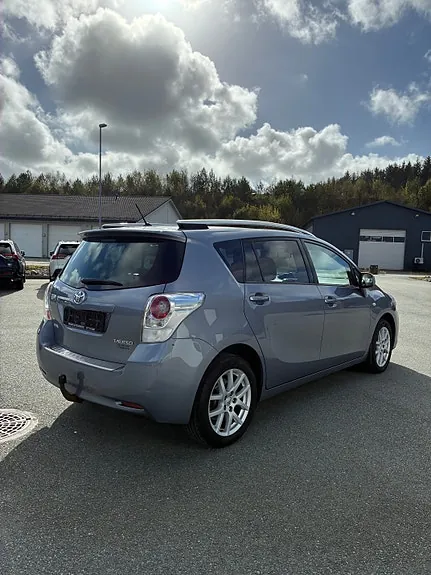 Toyota Verso 2012 photo 5
