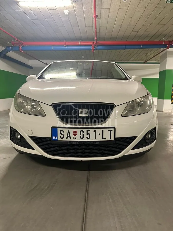 Seat Ibiza 2011 photo 2