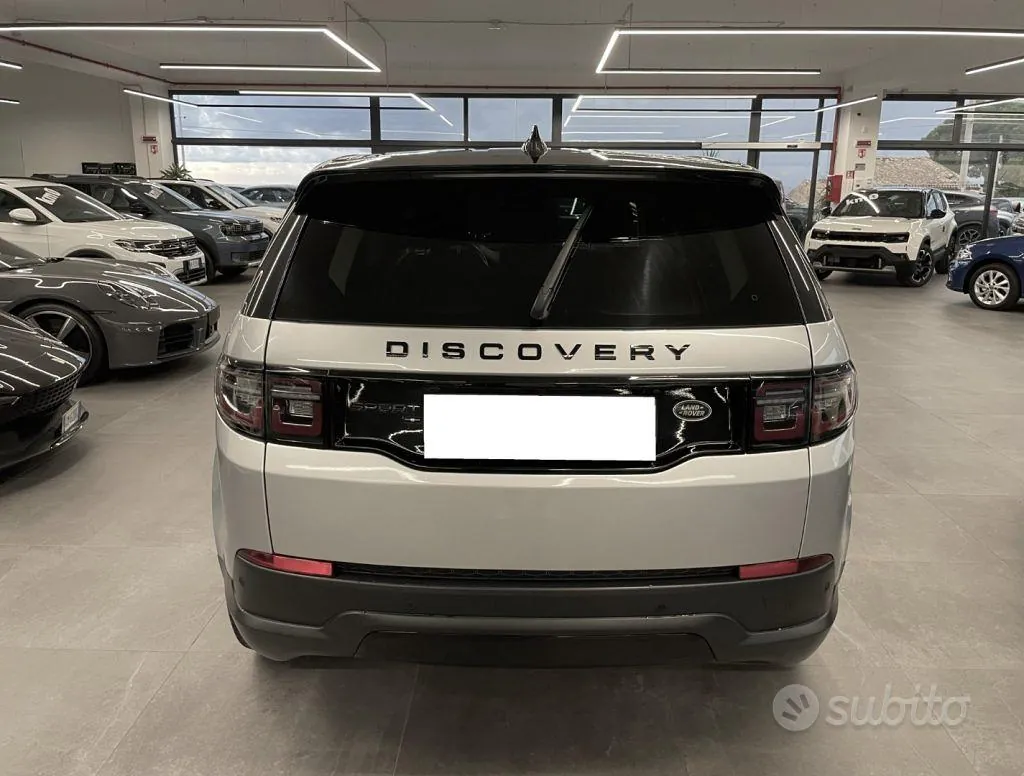Land Rover Discovery Sport 2020 photo 3