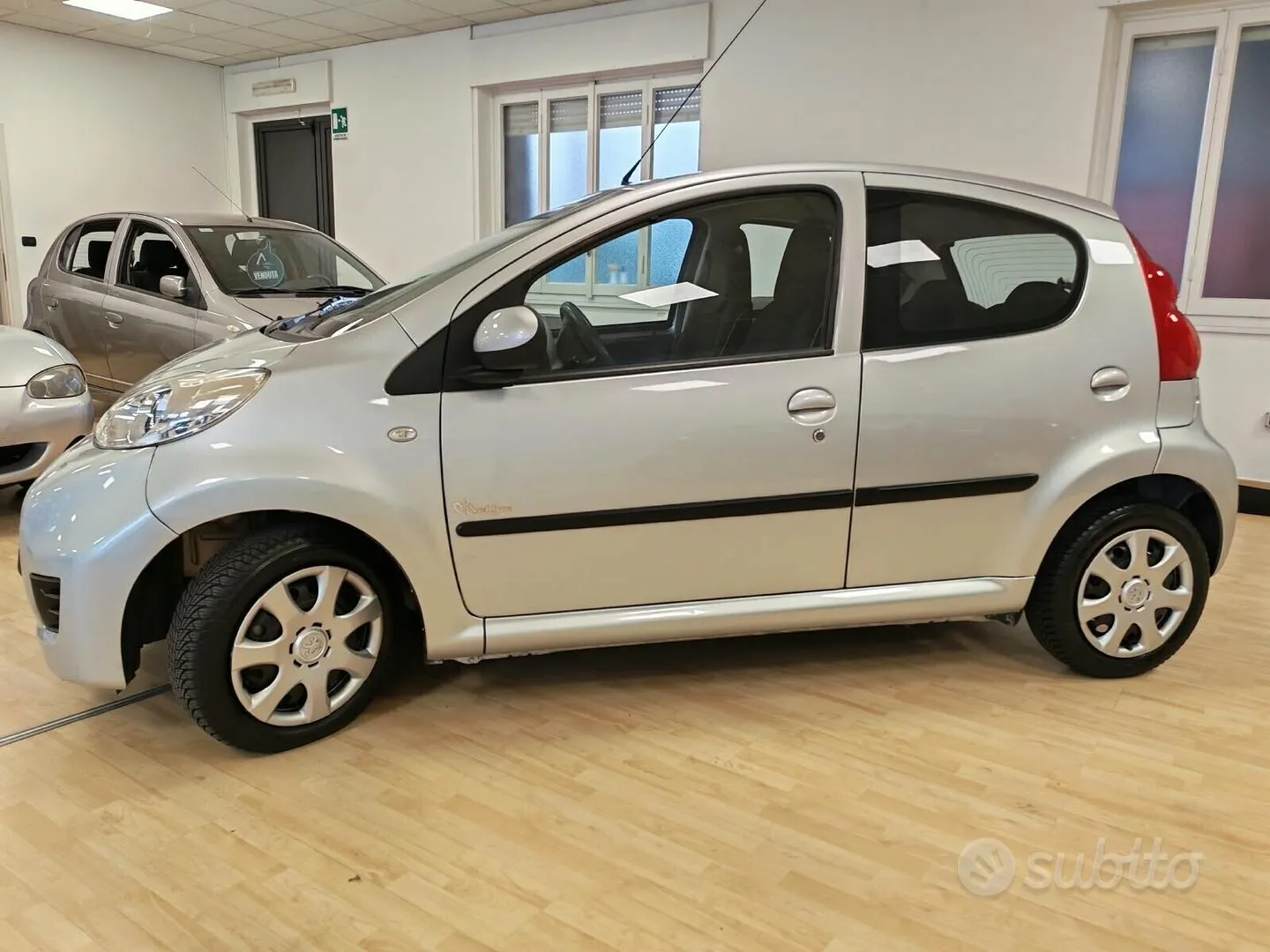 Peugeot 107 2010 photo 4